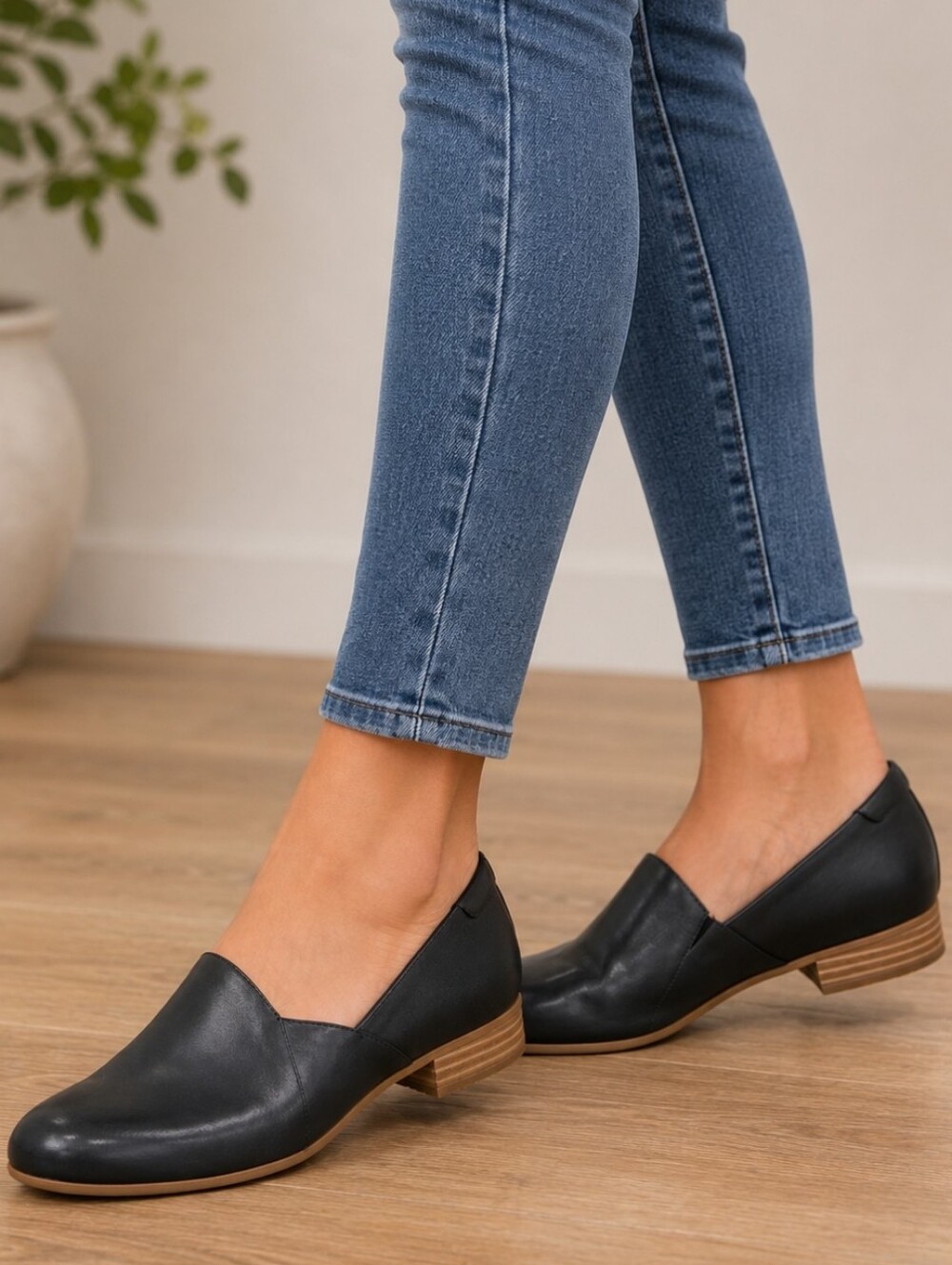 Clarks Juliet Palm 90s Minimalist Revival Ultimate Comfort Loafer Heels 8M